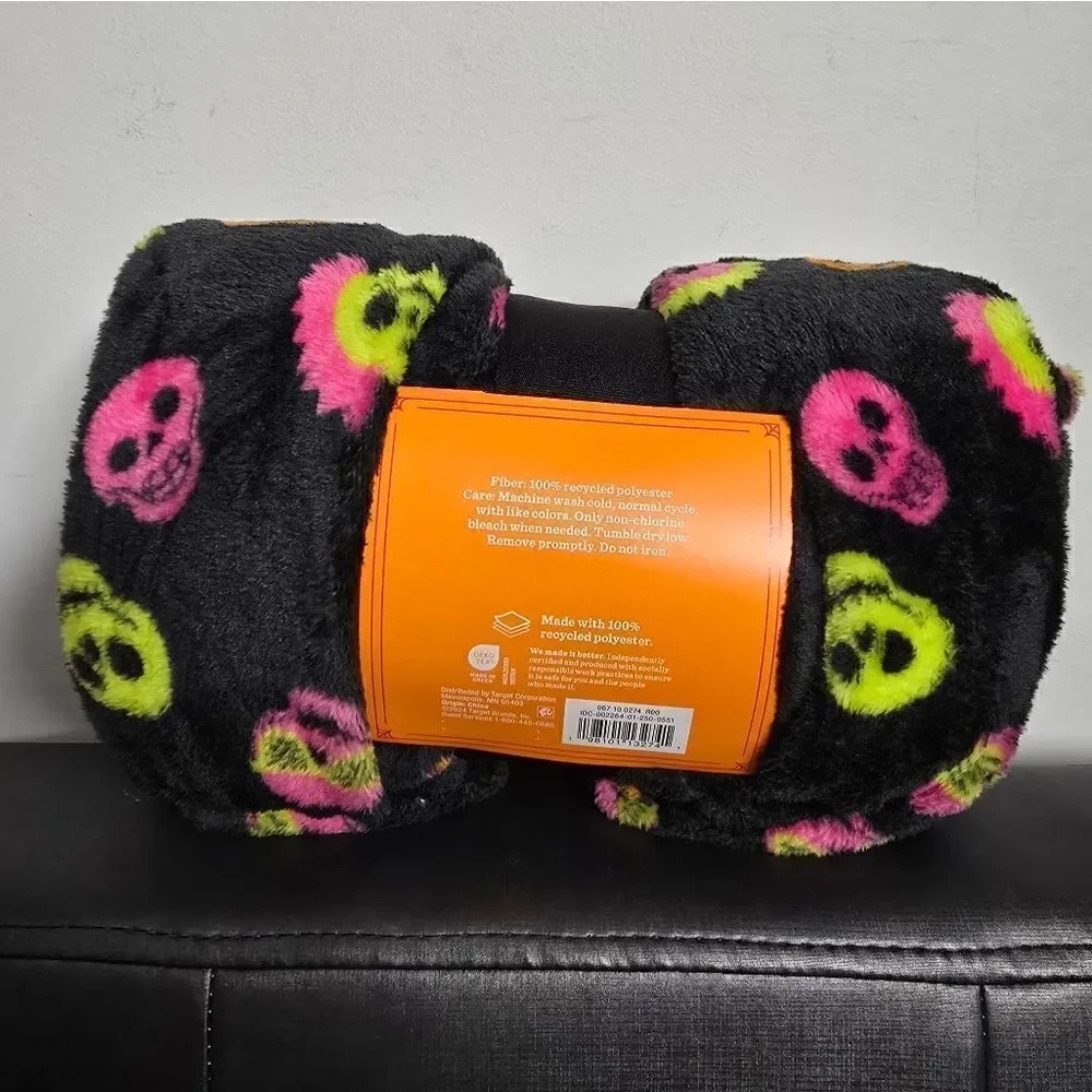 Skull Printed Plush Halloween Throw Blanket Black - Hyde & EEK! Boutique